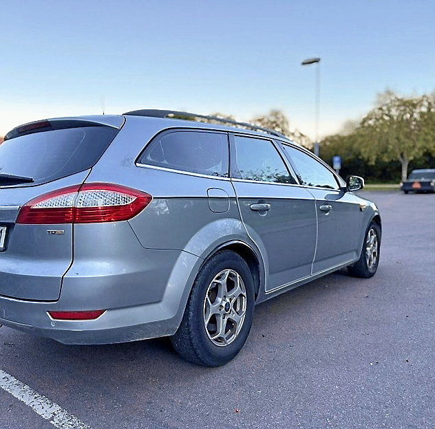 FORD MONDEO
