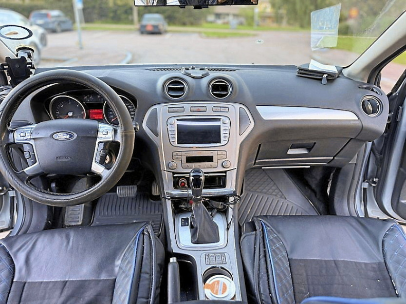 FORD MONDEO