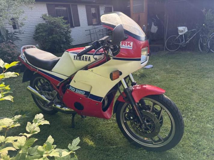 YAMAHA RD 350 YPVS -85