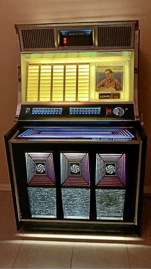 ROCK-OLA JUKEBOX