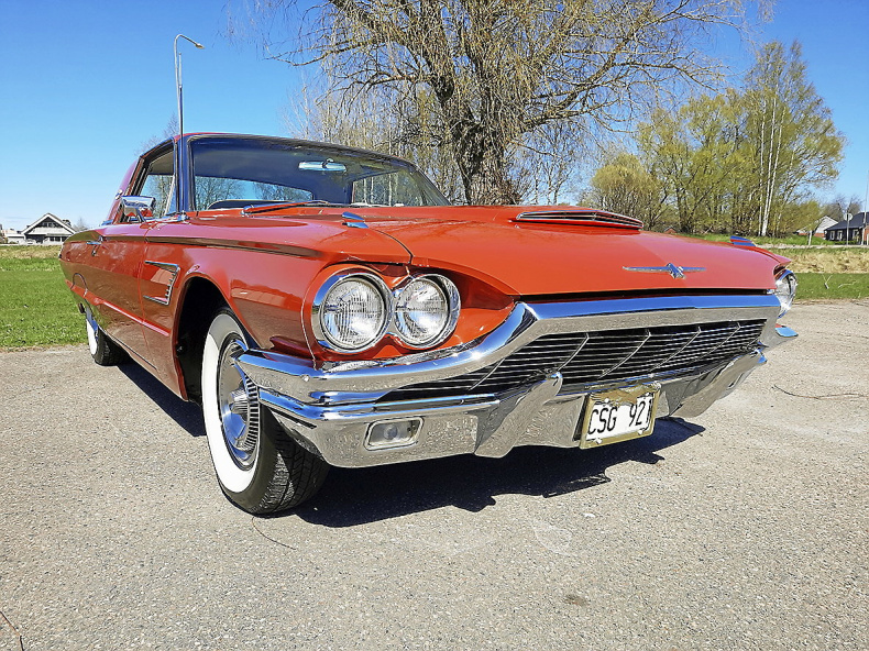 Ford Thunderbird Coupe