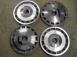 Hjulsidor Volvo  NOS.