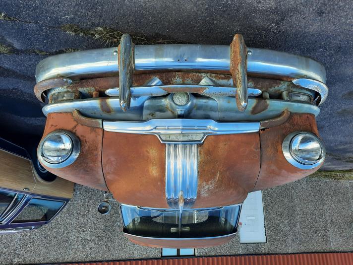 Pontiac Cheiftain 1952