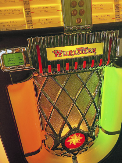 JUKEBOX - WURLITZER