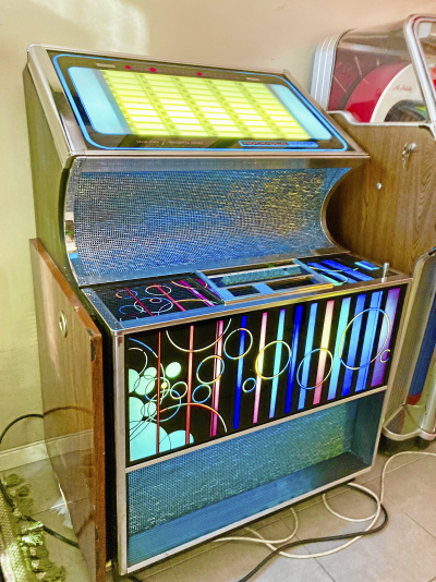 JUKEBOX - ROCK-OLA  70’s