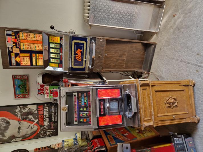 NOSTALGI OCH KURIOSA.