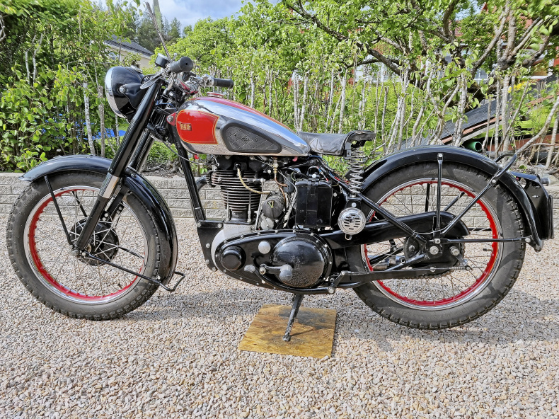 BSA B33 1951
