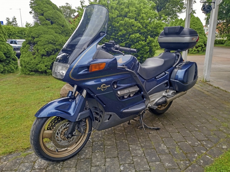 Pan European 1100