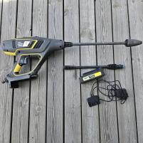 Batteridriven högtryckstvätt