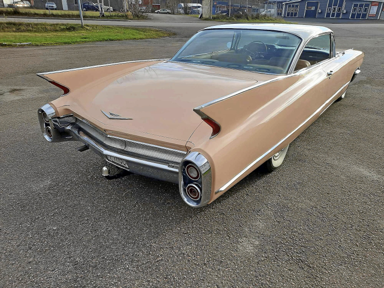 Cadillac Coupe De Ville