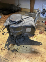 Motor till åkgräsklippare