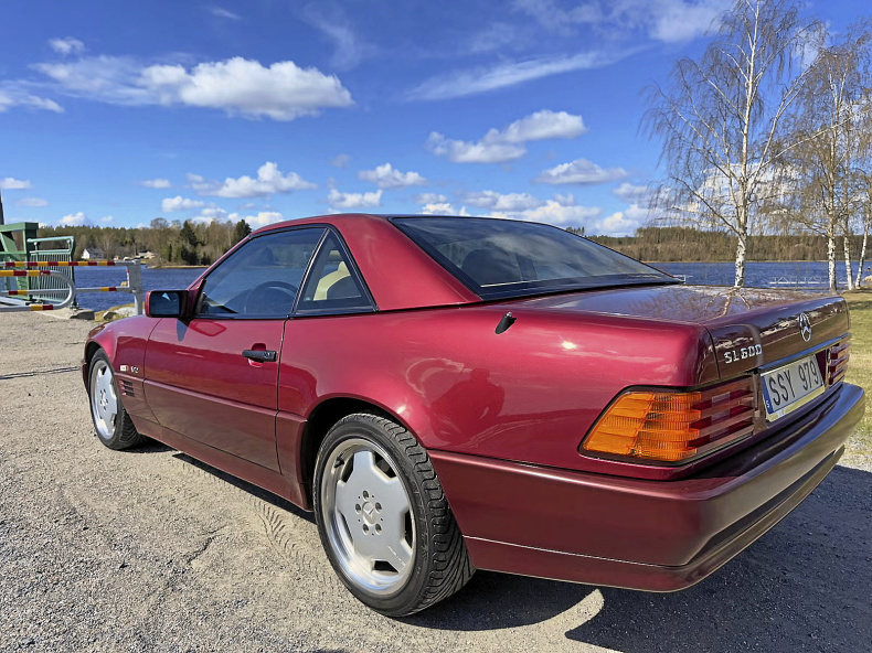 Mercedes-Benz SL600 V12 Cabriolet