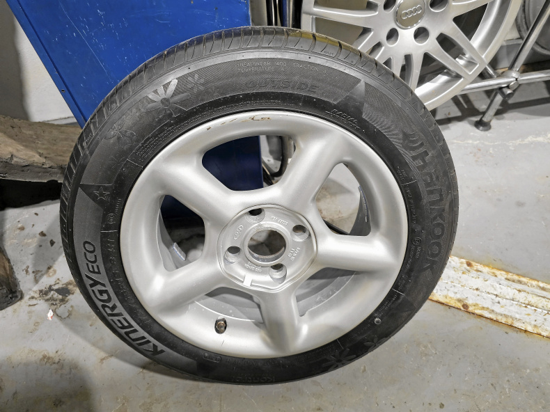 FORD 15 TUM SOMMARHJUL