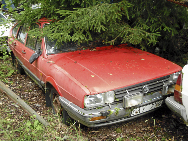 VW Passat 1976-86