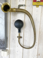 Horn i mässing