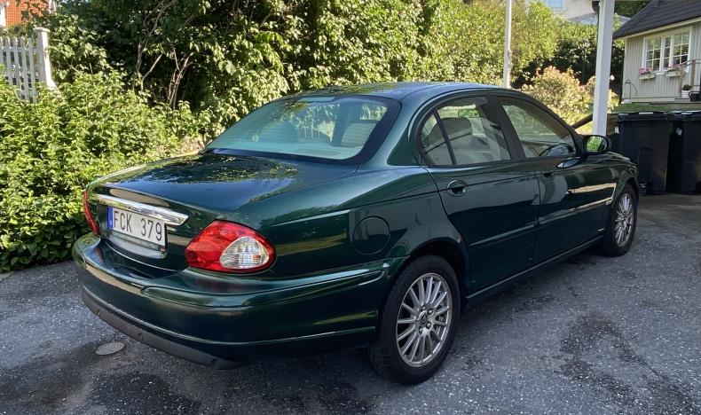 Jaguar X Type