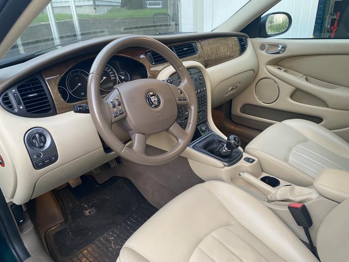 Jaguar X Type