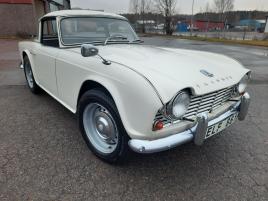 Triumph TR 4