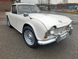 Triumph TR 4