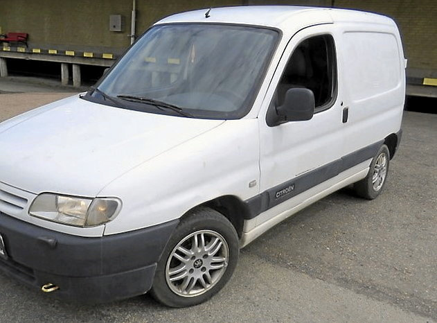 Elbilar Renault skåp och Citroen Berlingo skåp