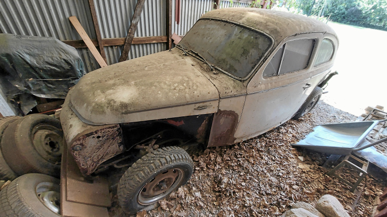 Volvo PV