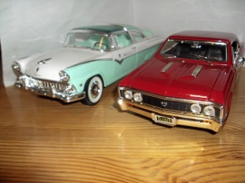 1:18 Ford Crown Victoria -55 / Chevelle SS396 -67