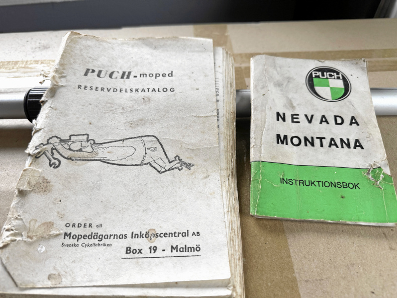 Puch litteratur, Bil böcker