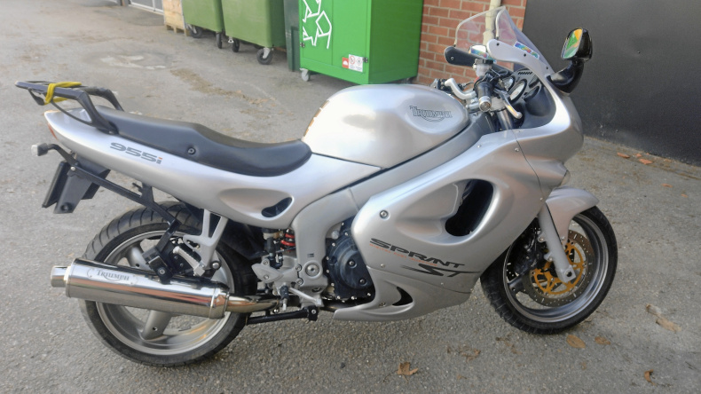 Triumph Sprint ST 955i