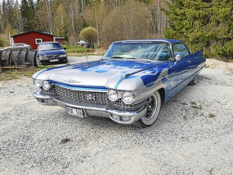 Cadillac coupe De Ville