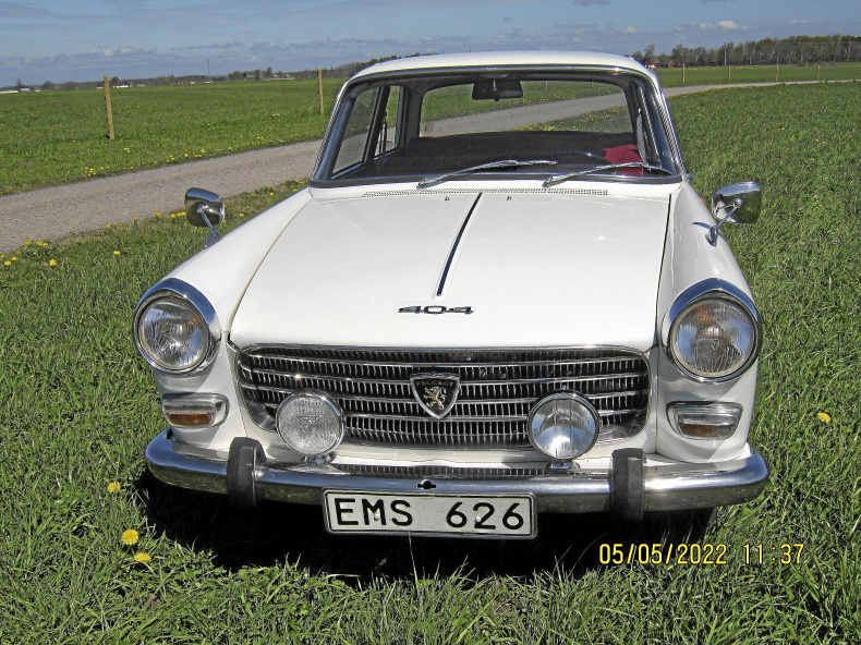 Peugeot 404