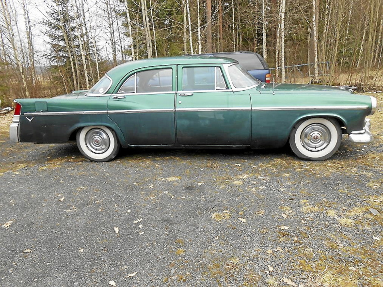 Chrysler Windsor 4D Sedan