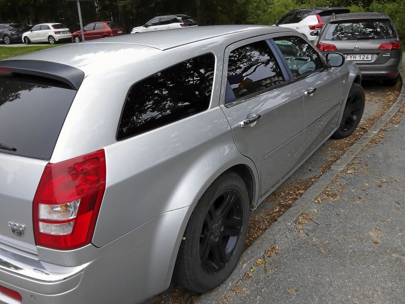 Chrysler 300 HEMI hgv