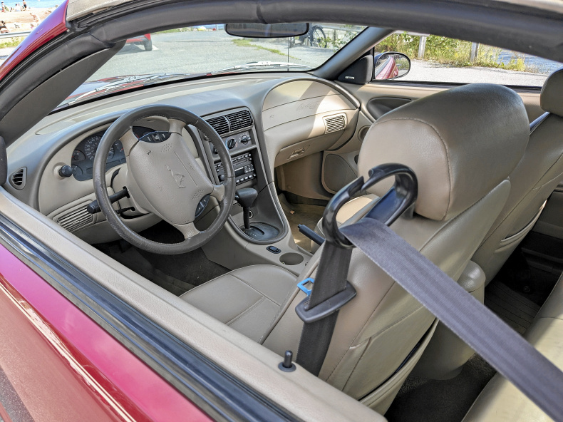 Mustang Cab 3,8 L V6 automat