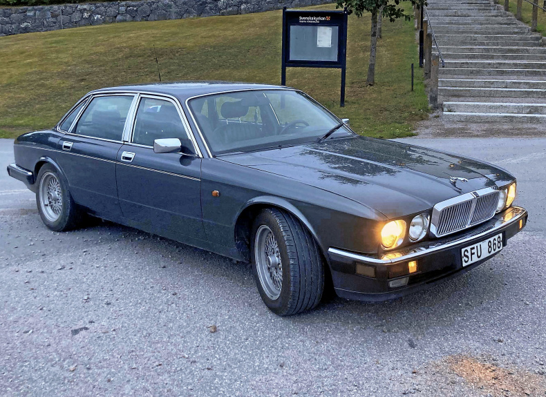 Jaguar XJ40 4.0