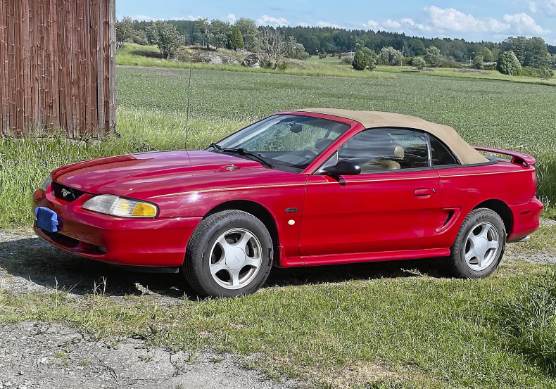 Ford Mustang cab