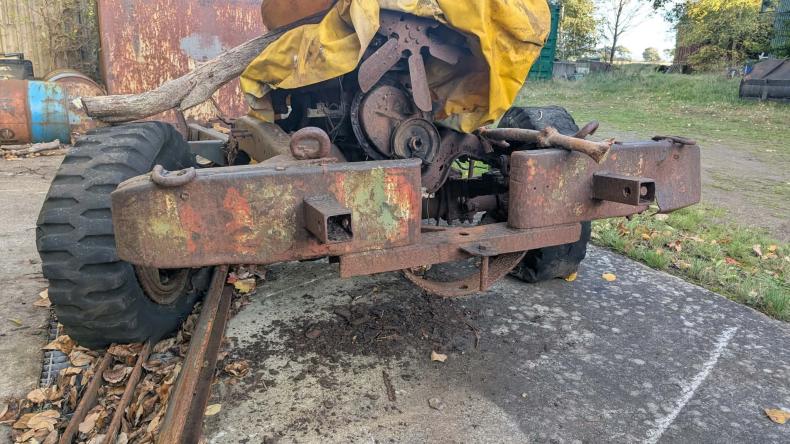 Delar från 40-talet från Dodge Jeep 3.5-ton