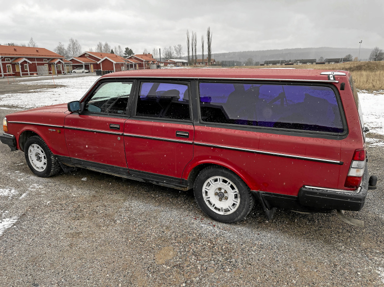 Volvo 245