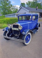  A Ford Tudor Sedan