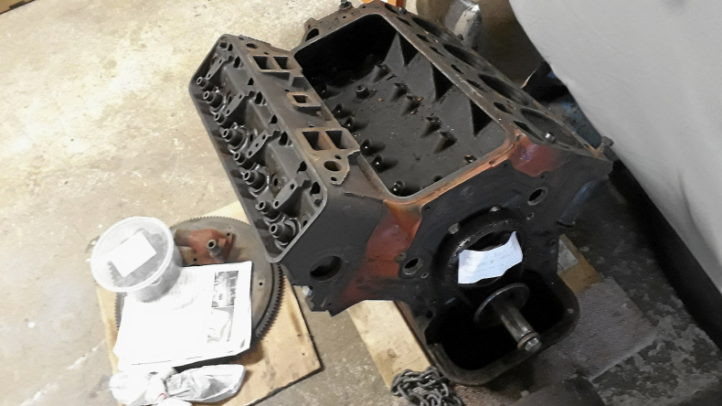 Ford V8 Y-block motor endast 1954