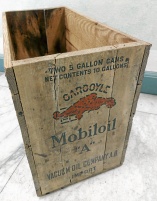 Trälåda Gargoyle Mobiloil ca.1920