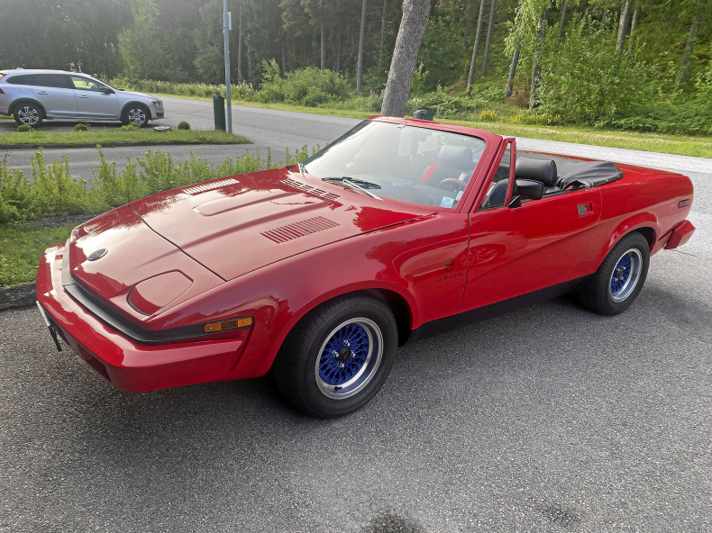 Triumph TR8 Cab Rover V8