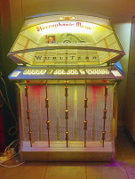 JUKEBOX - WURLITZER