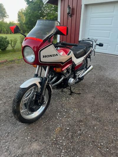 Cbx 550 f2