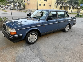 Volvo 244