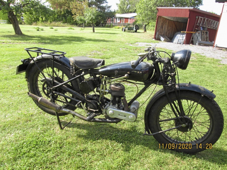Triumph 500