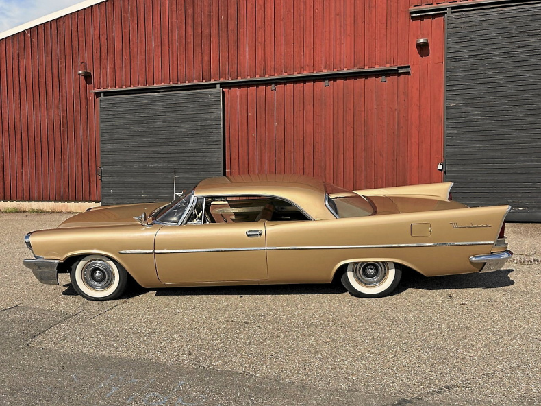 Chrysler Windsor Hardtop Custom
