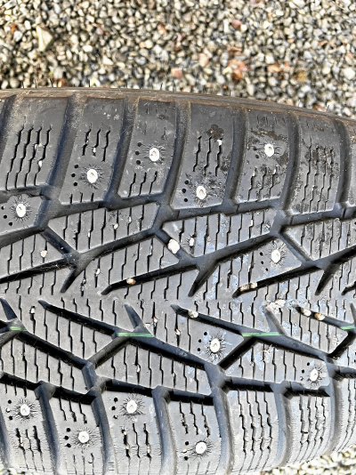 Vinterhjul BMW 17 tum Nokia dubb 6 mm