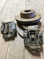 Frambromsar till Volvo 240