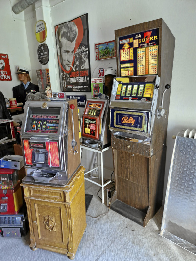 NOSTALGI OCH KURIOSA