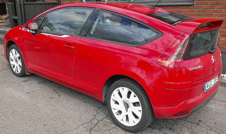 Citroën C4 Coupé by Loeb
